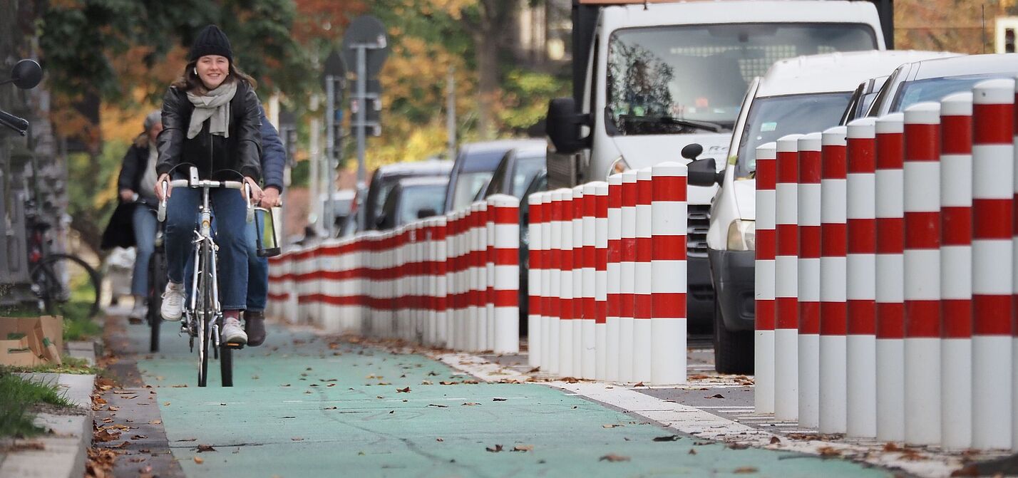 Geschützter Radfahrstreifen Geschützter Radfahrstreifen